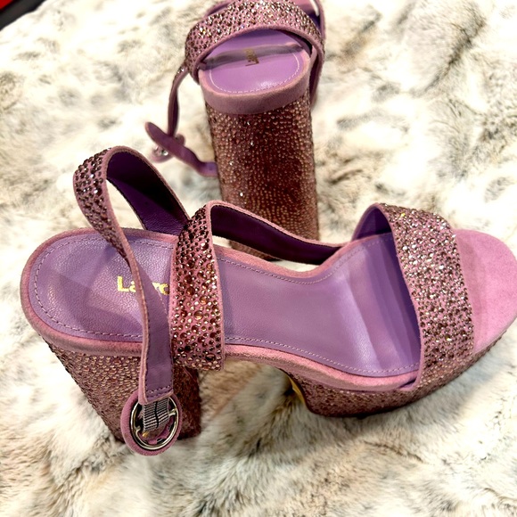 Larroude Platform - Picture 6 of 6